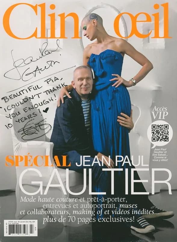 Magazine cover featuring Dr. Pia Lieb cosmetic dentistry — 4